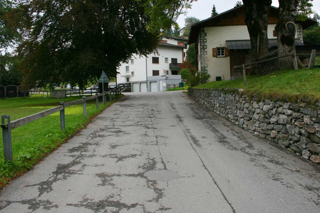 Baumanagement Sanierung Strasse, Flims